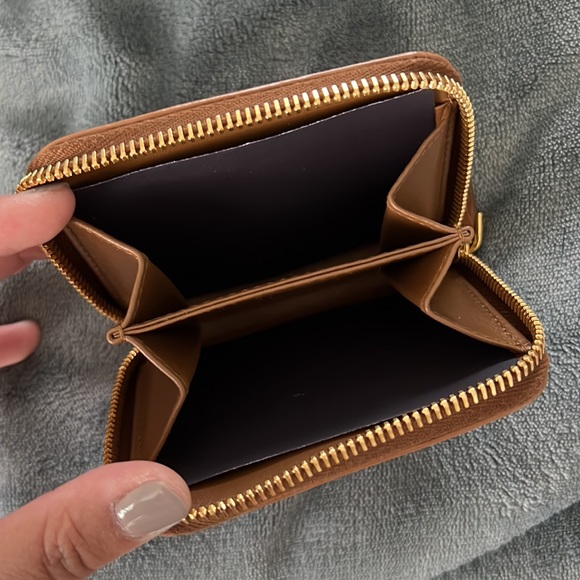 Prada wallet - Picture 3 of 6